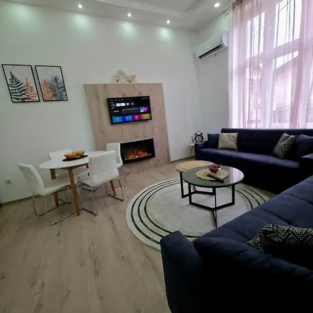 Luxury Old Town Fireplace, Bascarsija, Fast Wifi * Σαράγεβο
